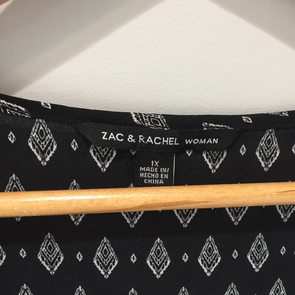 HP 🎉 Zac & Rachel Tassel Top - Picture 4 of 4